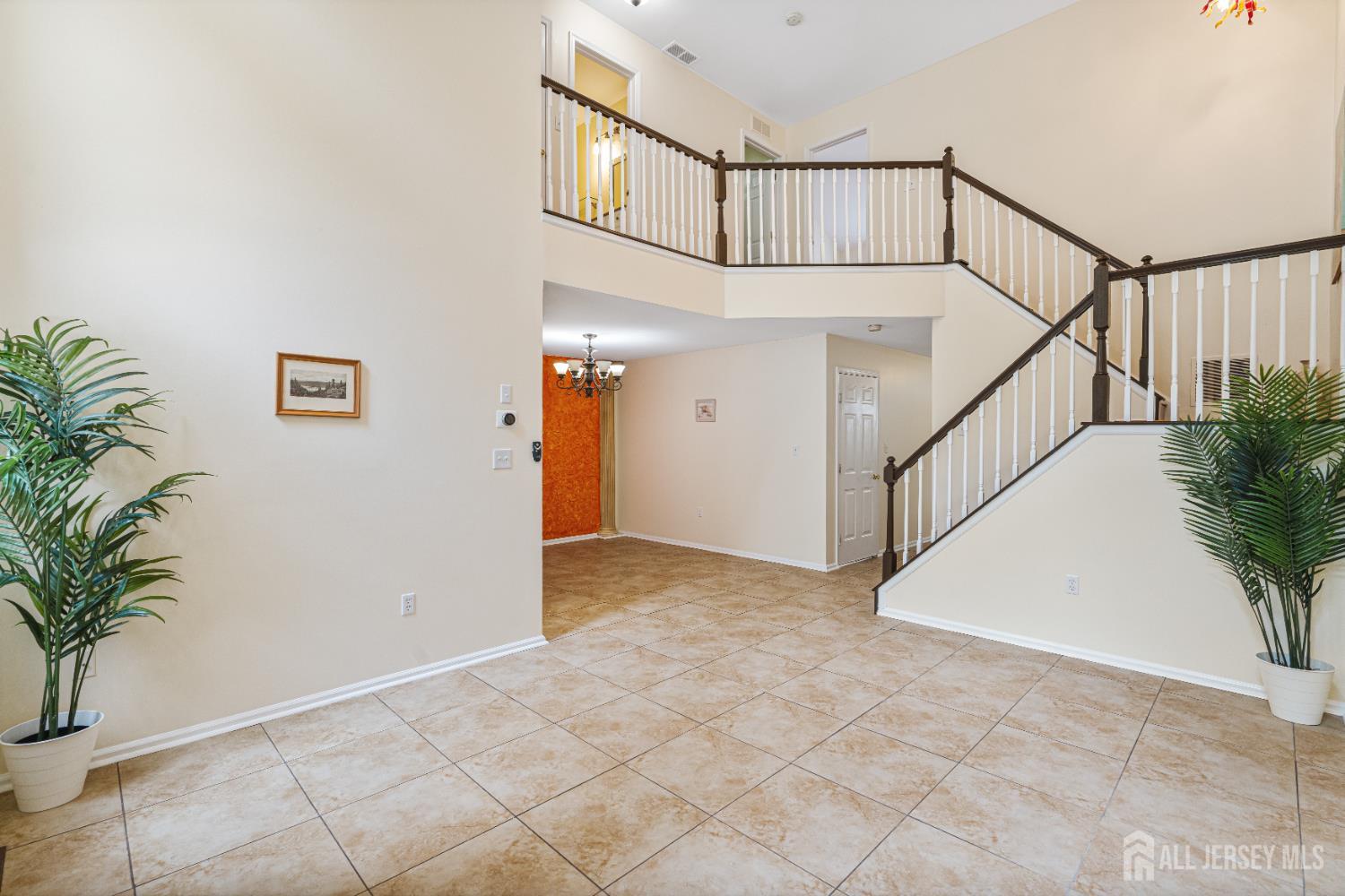 21 Lee Court, Plainsboro, New Jersey image 2