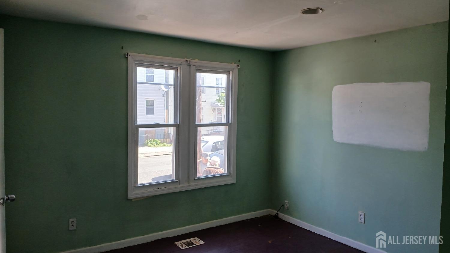 154 Townsend Street, New Brunswick, New Jersey image 6