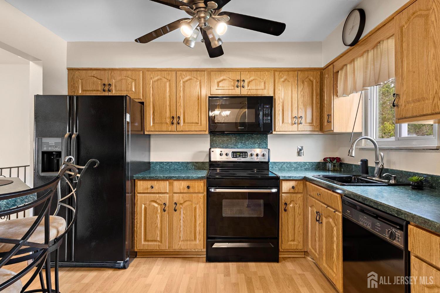 108 Arlington Avenue, Aberdeen, New Jersey image 11