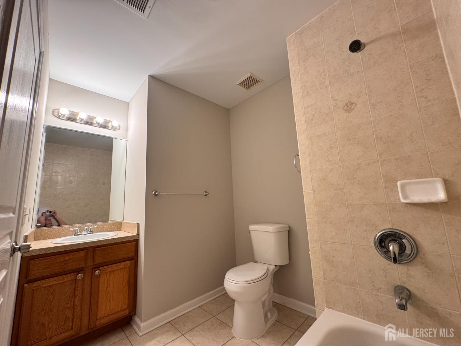 32 Mercer Street, Carteret, New Jersey image 9