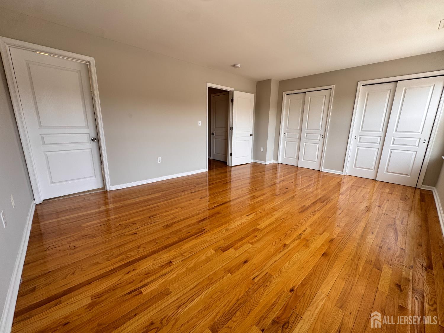 32 Mercer Street, Carteret, New Jersey image 3