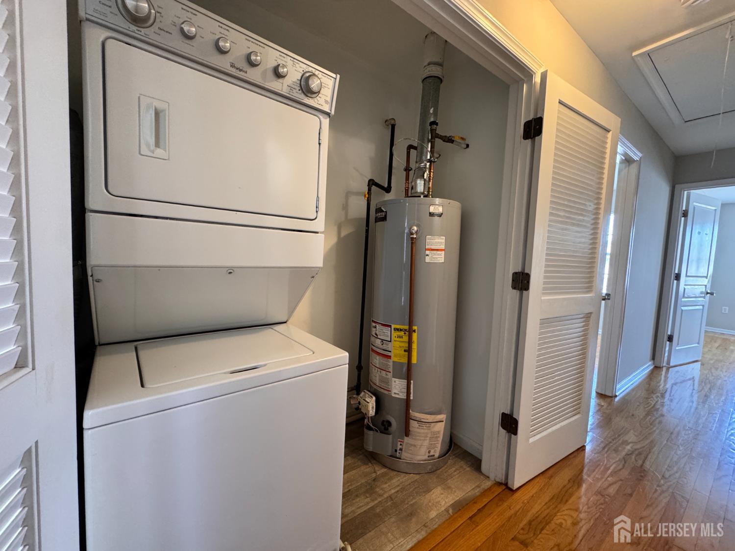 32 Mercer Street, Carteret, New Jersey image 10