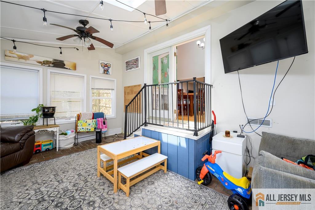 7 Hollywood Street, South River, New Jersey image 19