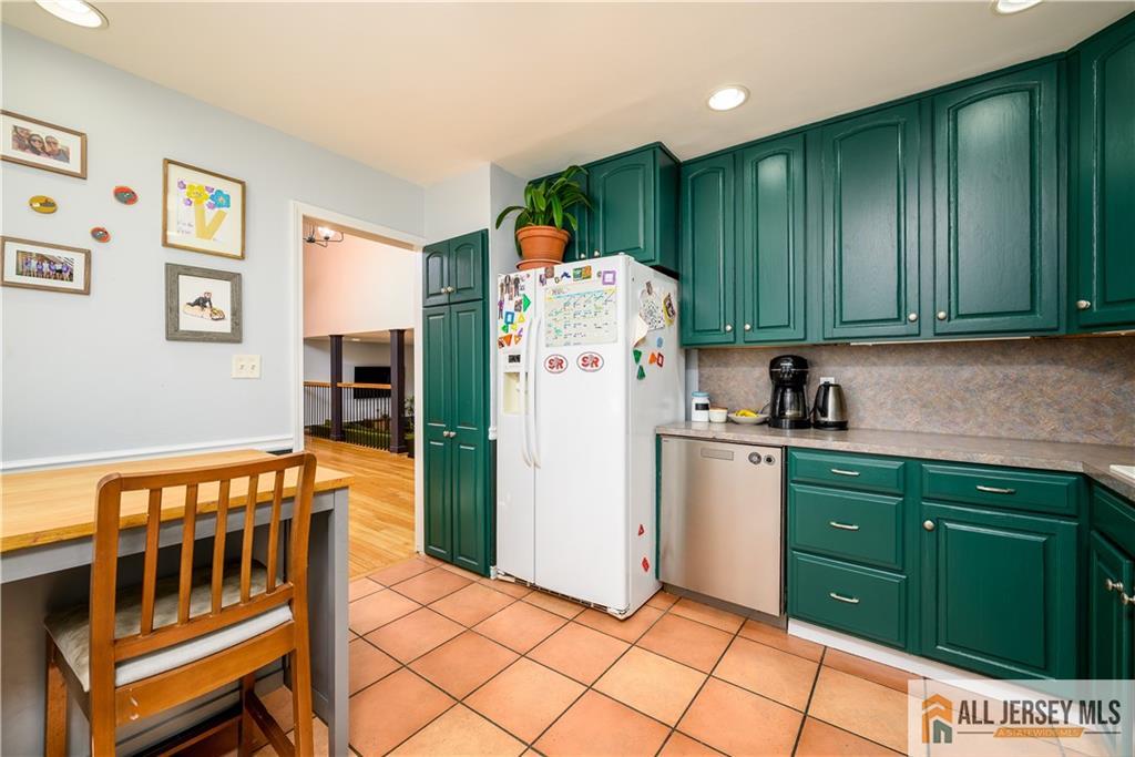 7 Hollywood Street, South River, New Jersey image 16
