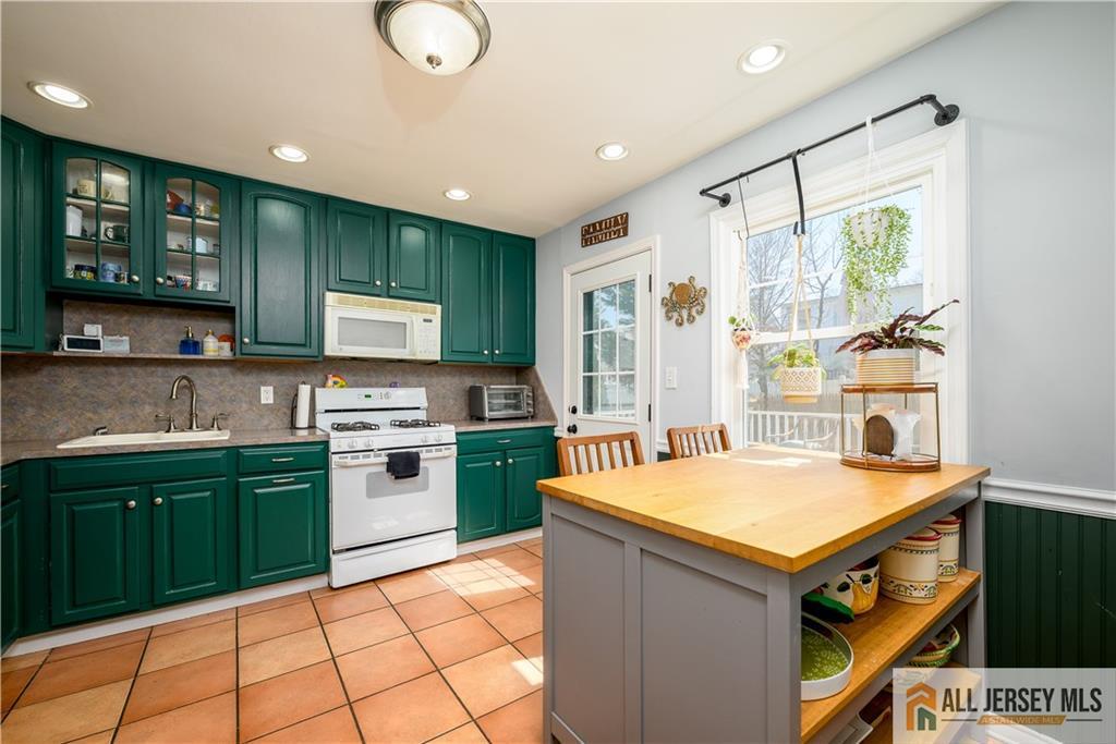 7 Hollywood Street, South River, New Jersey image 15