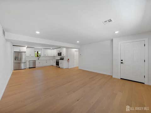 Apartment For Rent - 3 Meadow Road #2<br/> Edison, NJ 08817