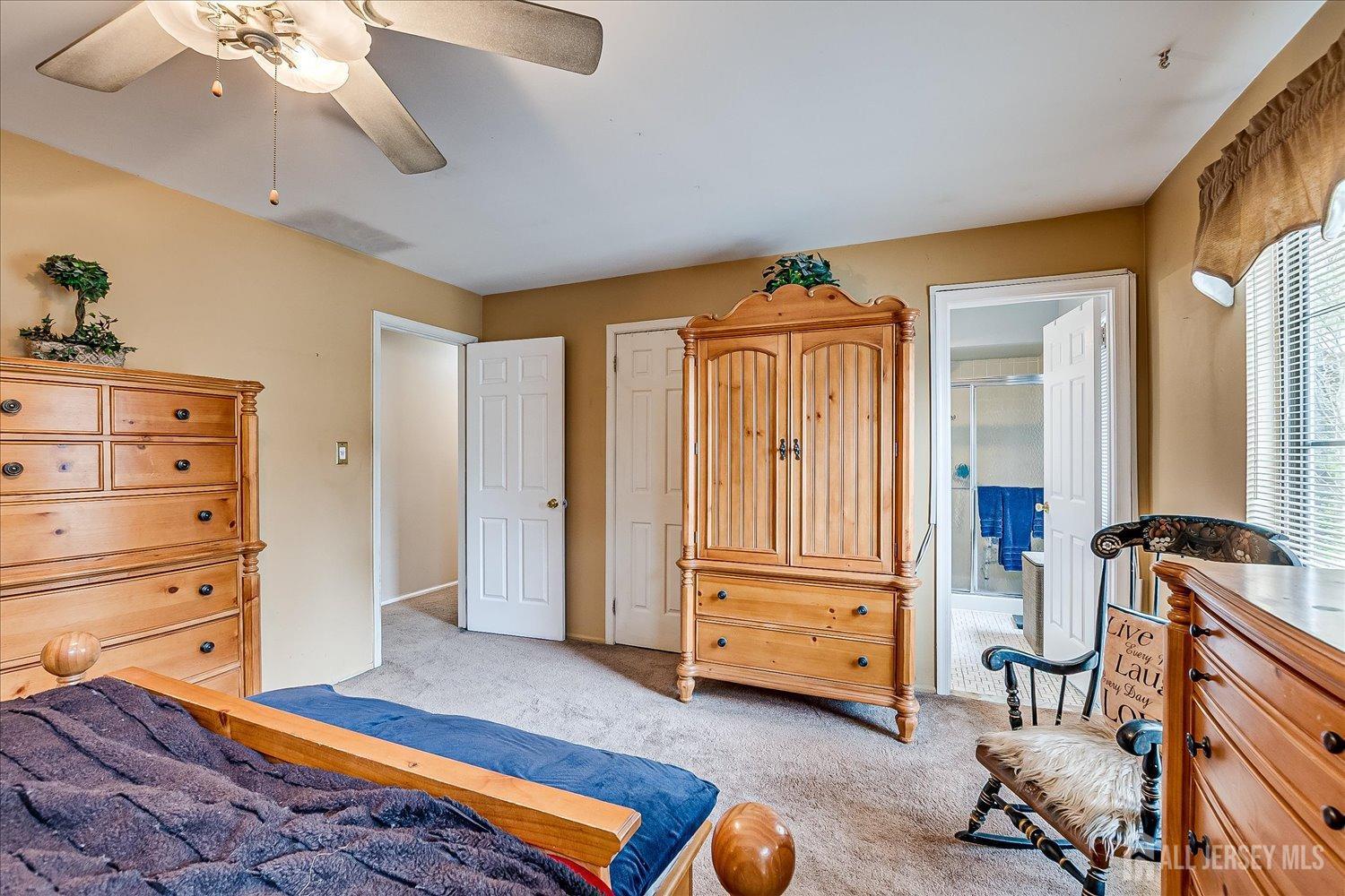 228 Perth Hill Court, Aberdeen, New Jersey image 16