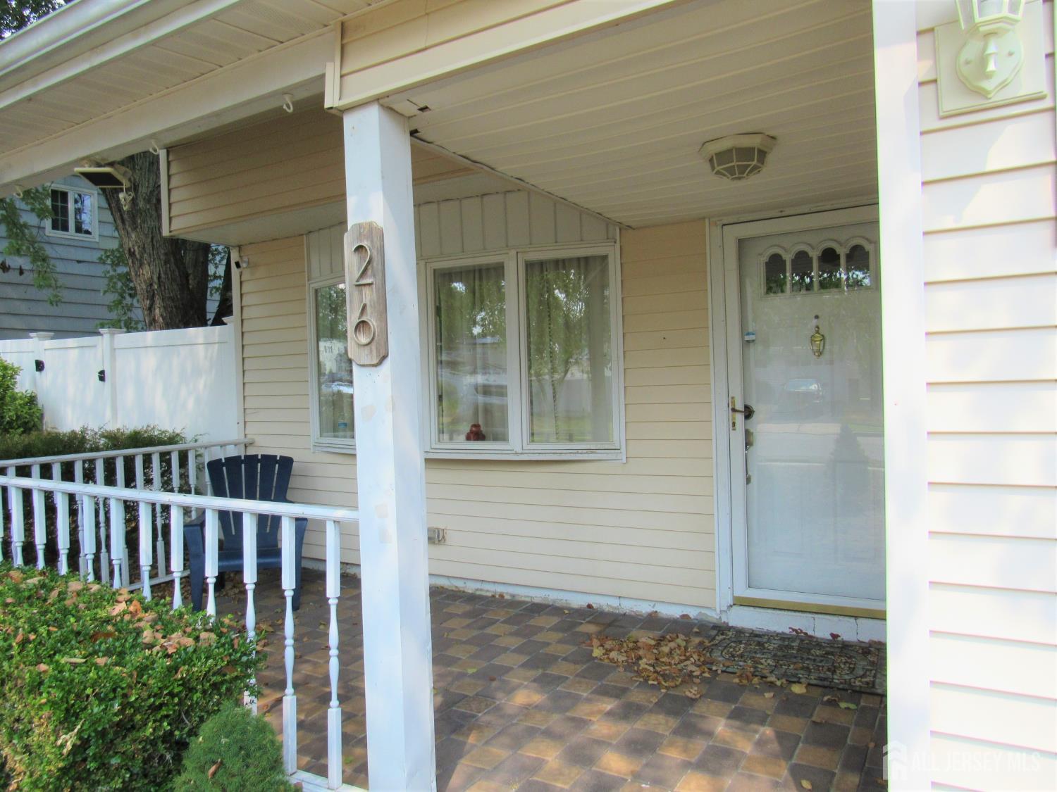 26 Lincroft Avenue