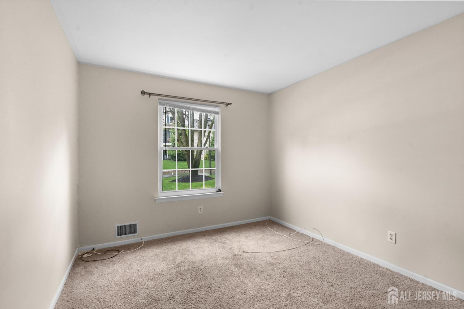 31 Hanover Square, Middlesex, New Jersey image 12