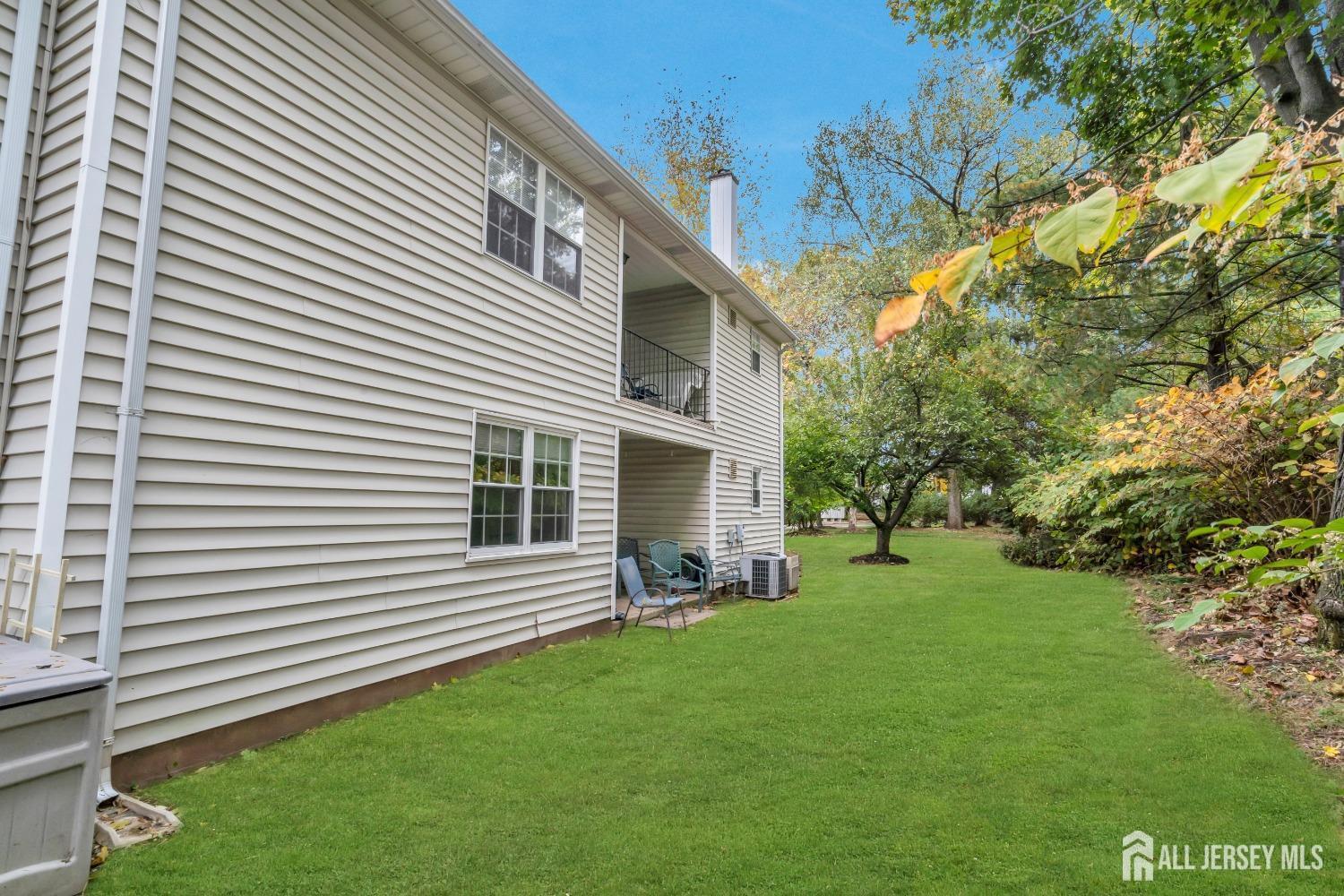 31 Hanover Square, Middlesex, New Jersey image 16