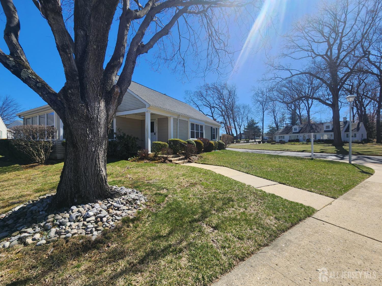 309-C Sharon Way, Monroe Township, New Jersey image 3