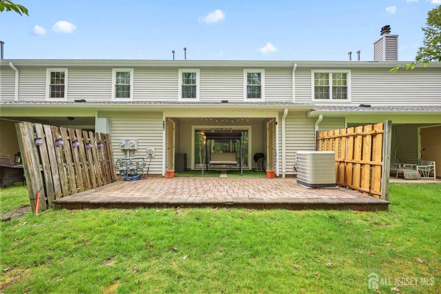 297 Constitution Circle, North Brunswick, New Jersey image 16