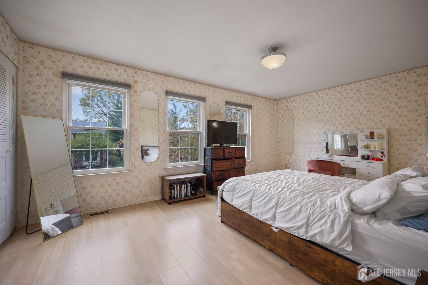 297 Constitution Circle, North Brunswick, New Jersey image 11