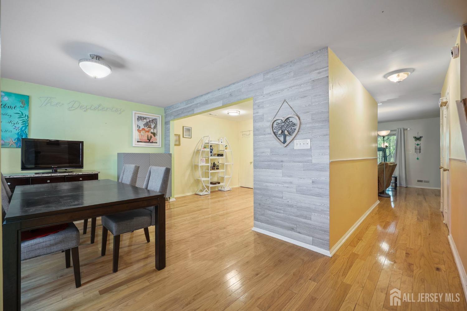 297 Constitution Circle, North Brunswick, New Jersey image 3