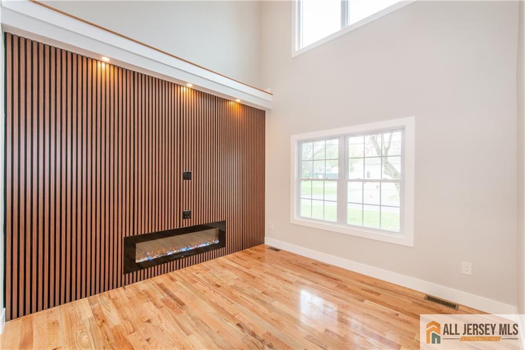 Piscataway, New Jersey, 08854, United States, 7 Bedrooms Bedrooms, ,6 BathroomsBathrooms,Residential,Active,2041679