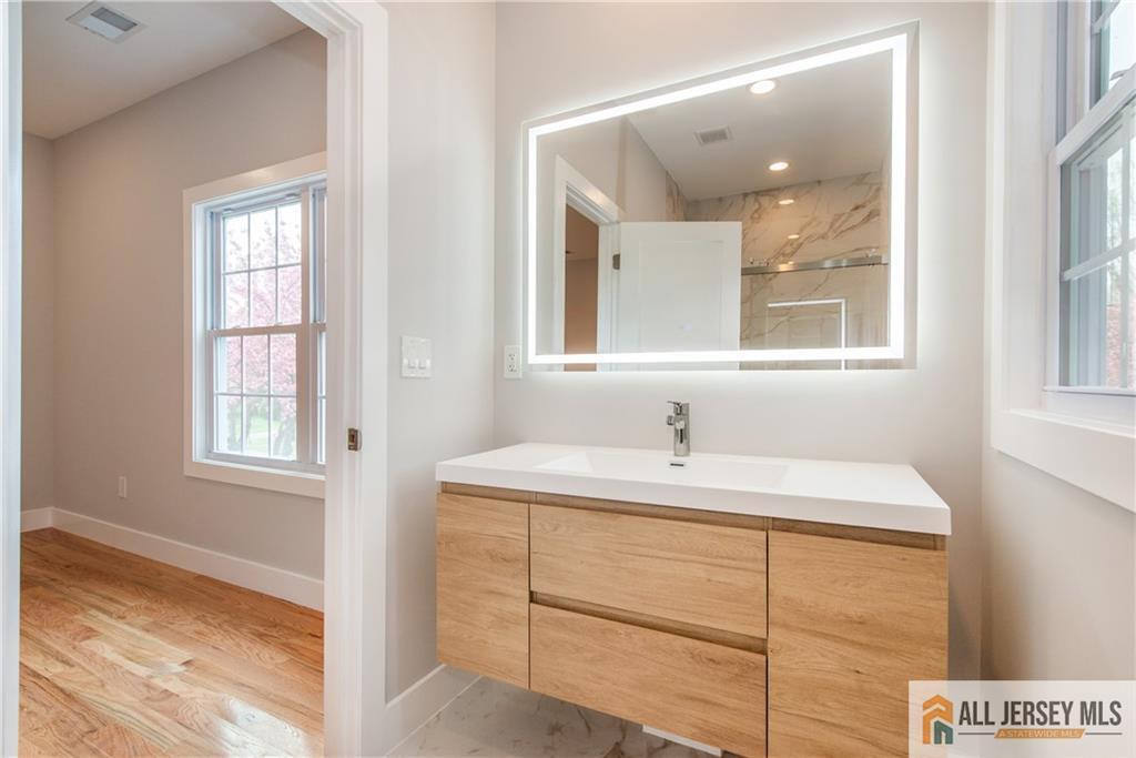 Piscataway, New Jersey, 08854, United States, 7 Bedrooms Bedrooms, ,6 BathroomsBathrooms,Residential,Active,2041679