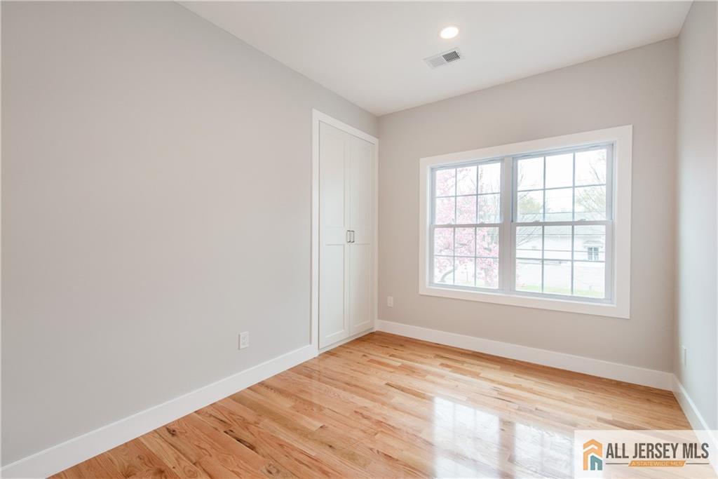Piscataway, New Jersey, 08854, United States, 7 Bedrooms Bedrooms, ,6 BathroomsBathrooms,Residential,Active,2041679