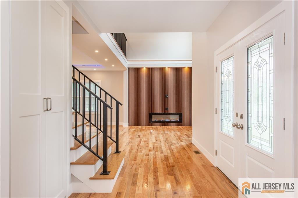 Piscataway, New Jersey, 08854, United States, 7 Bedrooms Bedrooms, ,6 BathroomsBathrooms,Residential,Active,2041679