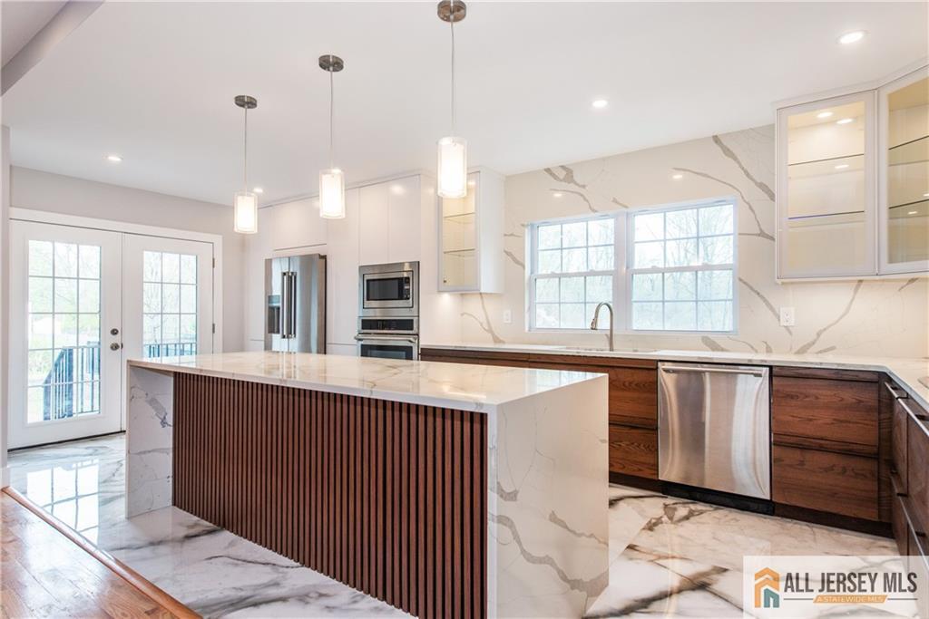 Piscataway, New Jersey, 08854, United States, 7 Bedrooms Bedrooms, ,6 BathroomsBathrooms,Residential,Active,2041679
