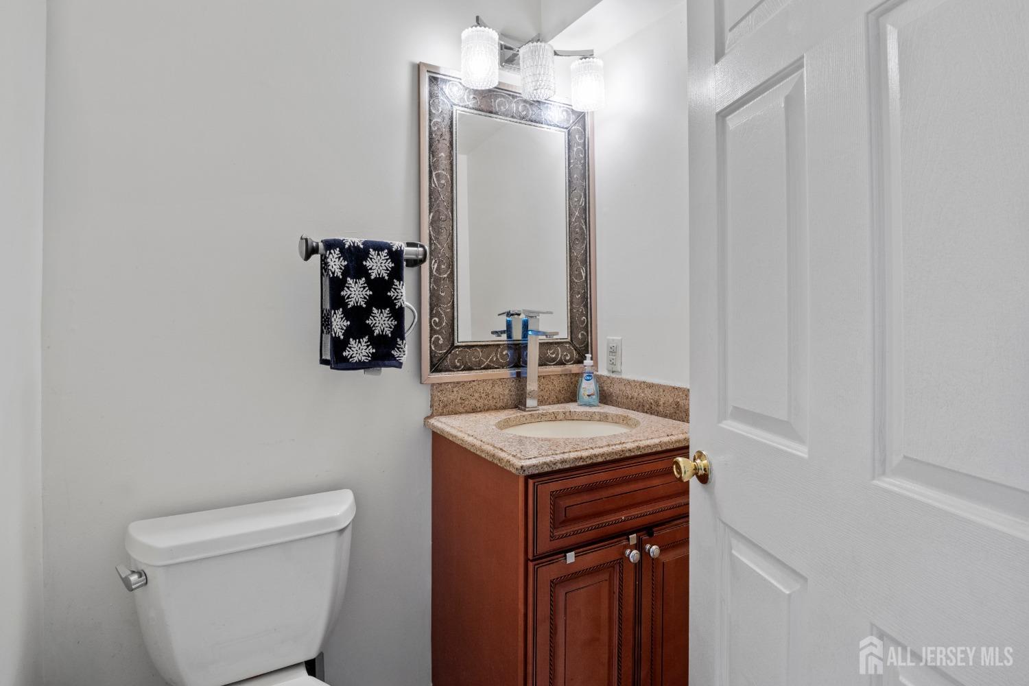 74 Kingfisher Court, Marlboro, New Jersey image 14