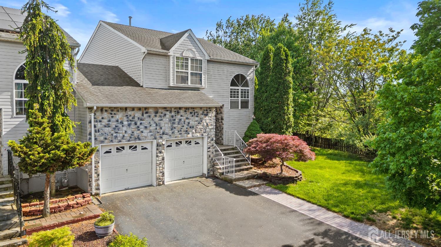 74 Kingfisher Court, Marlboro, New Jersey image 1