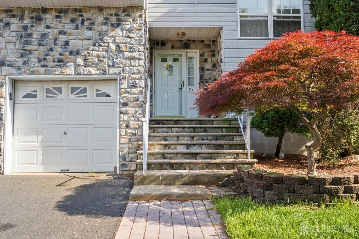 74 Kingfisher Court, Marlboro, New Jersey image 3