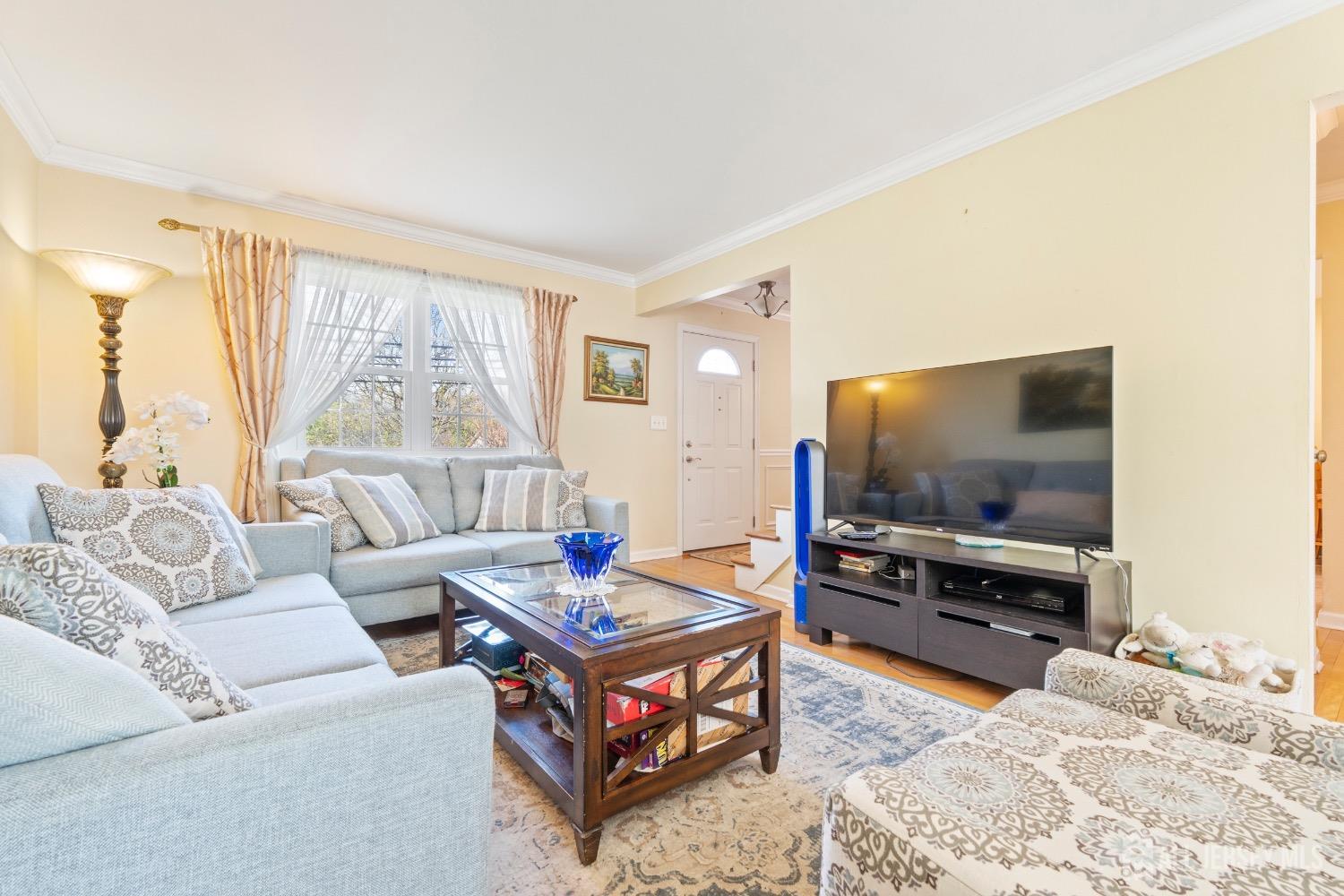 43 Throckmorton Lane, Old Bridge, New Jersey image 6