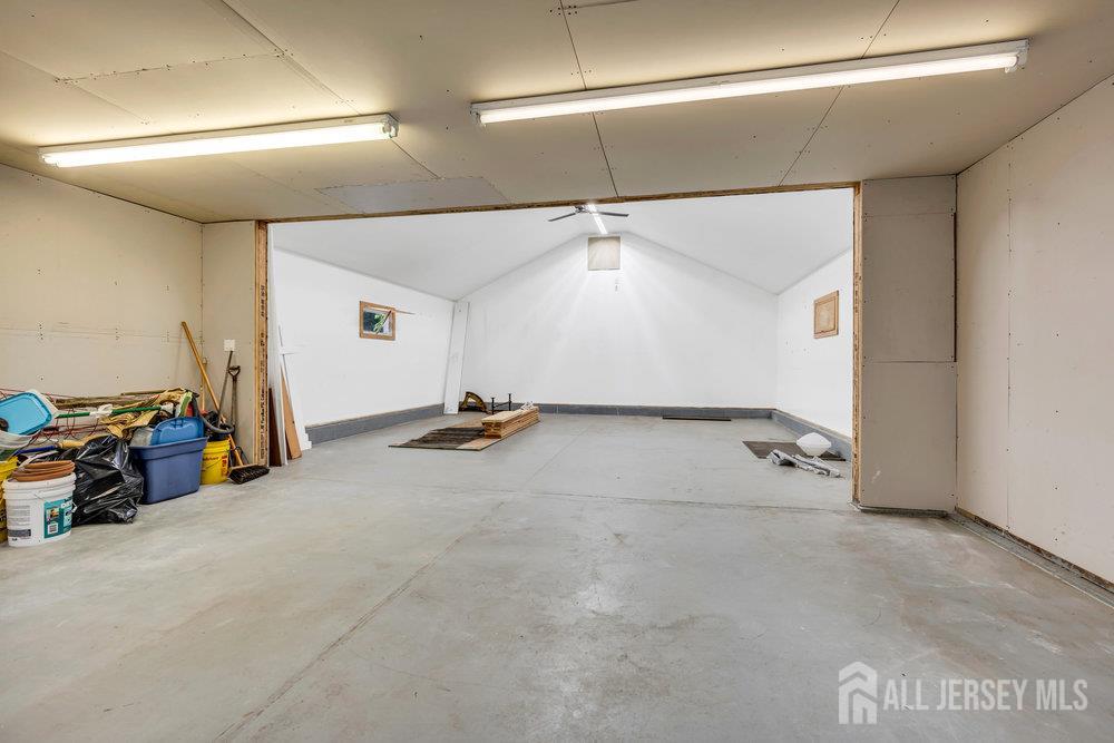 246 Gross Street, Sayreville, New Jersey image 33