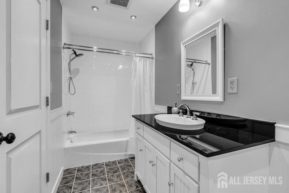 246 Gross Street, Sayreville, New Jersey image 18