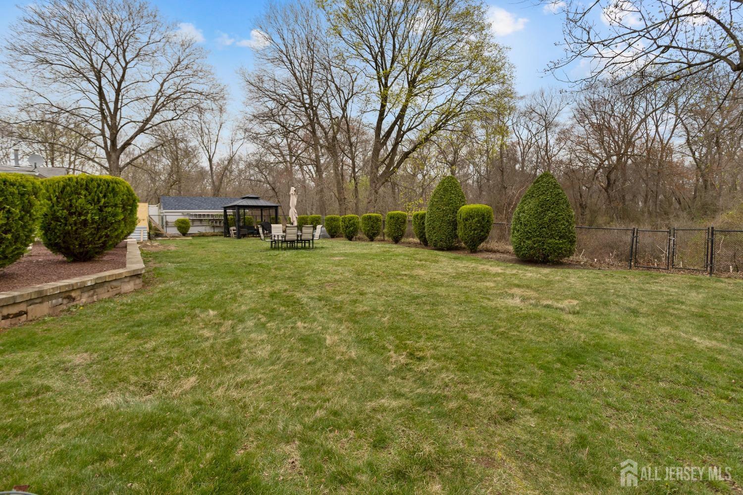92 Main Street, Helmetta, New Jersey image 42