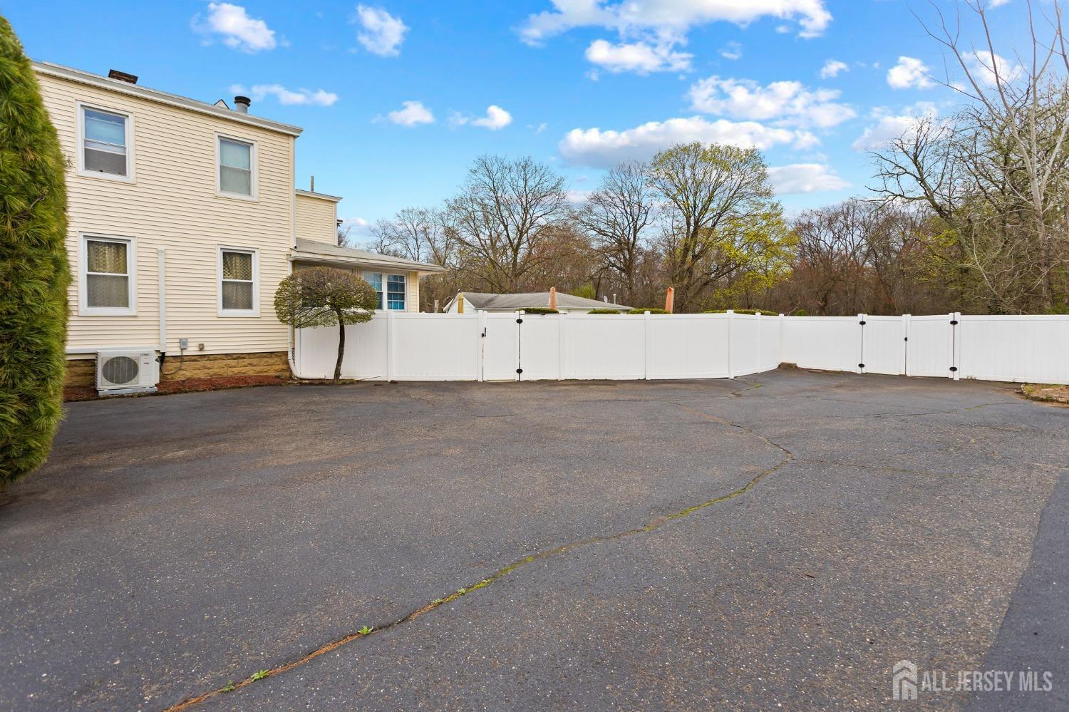 92 Main Street, Helmetta, New Jersey image 45