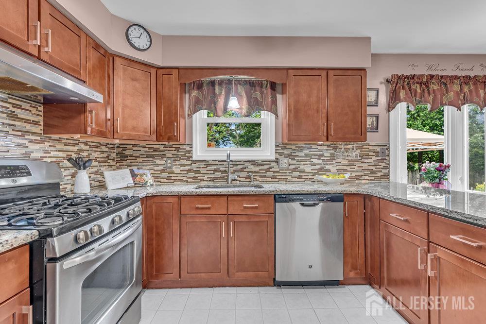 51 Sturbridge Drive, Piscataway, New Jersey image 23