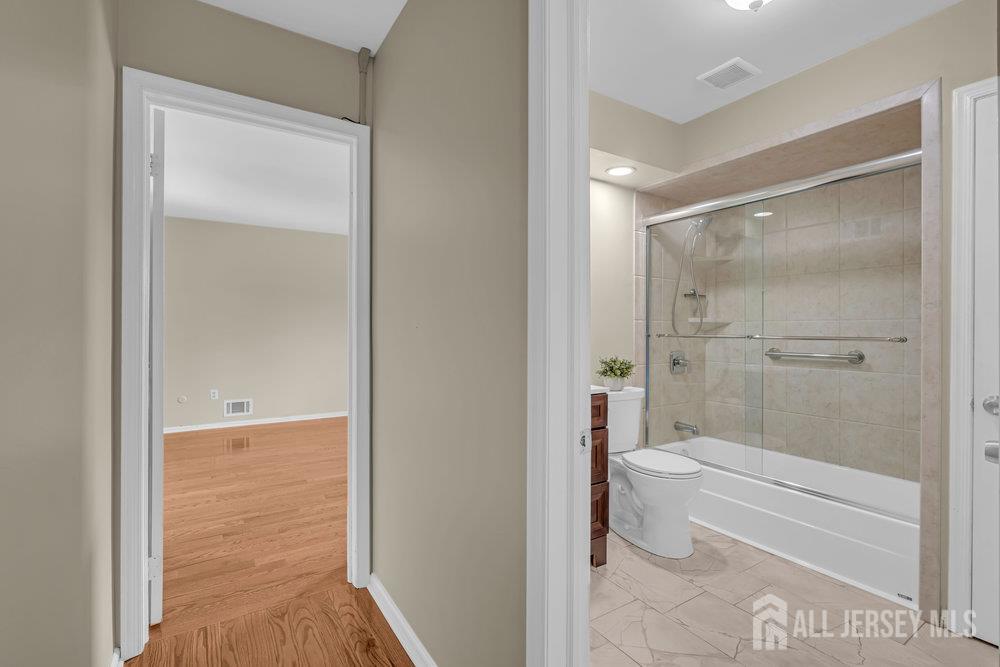 51 Sturbridge Drive, Piscataway, New Jersey image 33
