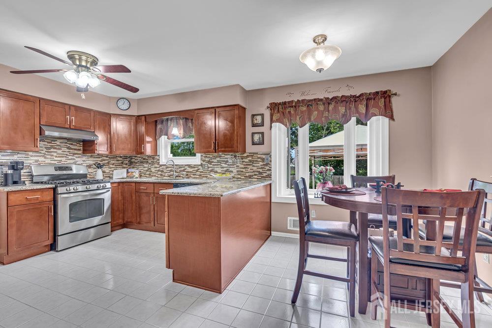 51 Sturbridge Drive, Piscataway, New Jersey image 21
