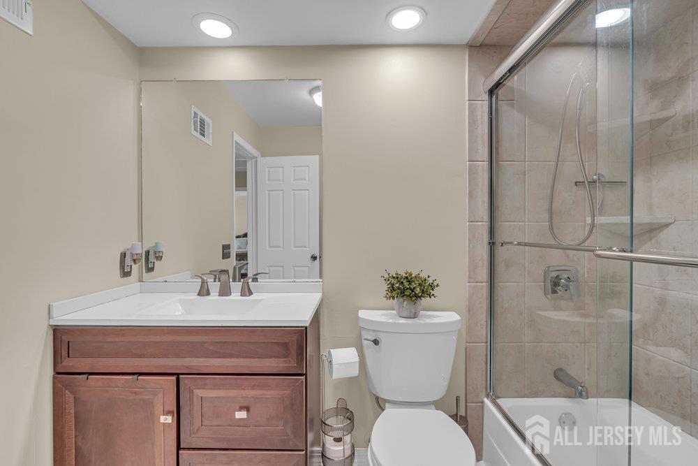 51 Sturbridge Drive, Piscataway, New Jersey image 43