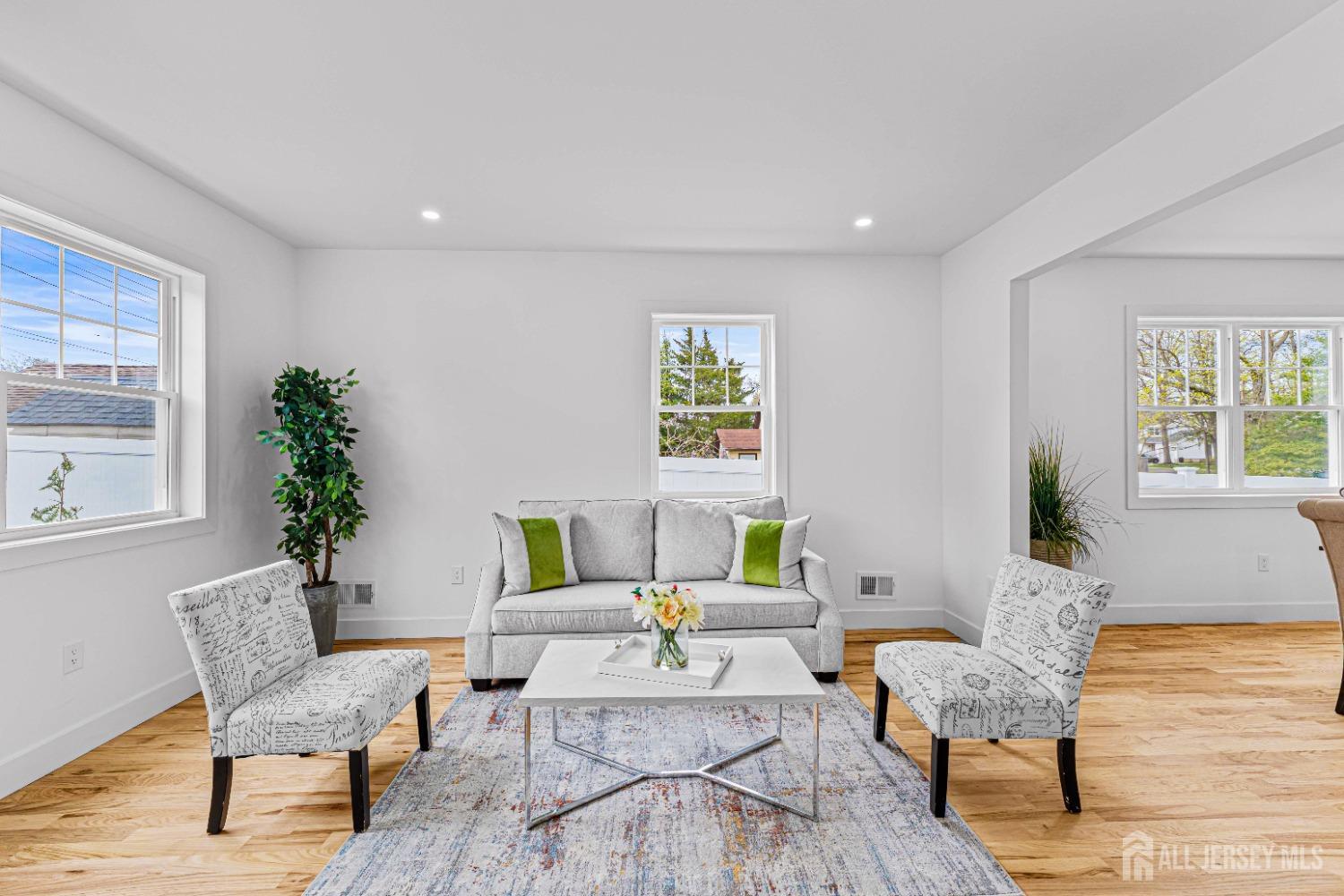 21 N Shore Boulevard, Helmetta, New Jersey image 9