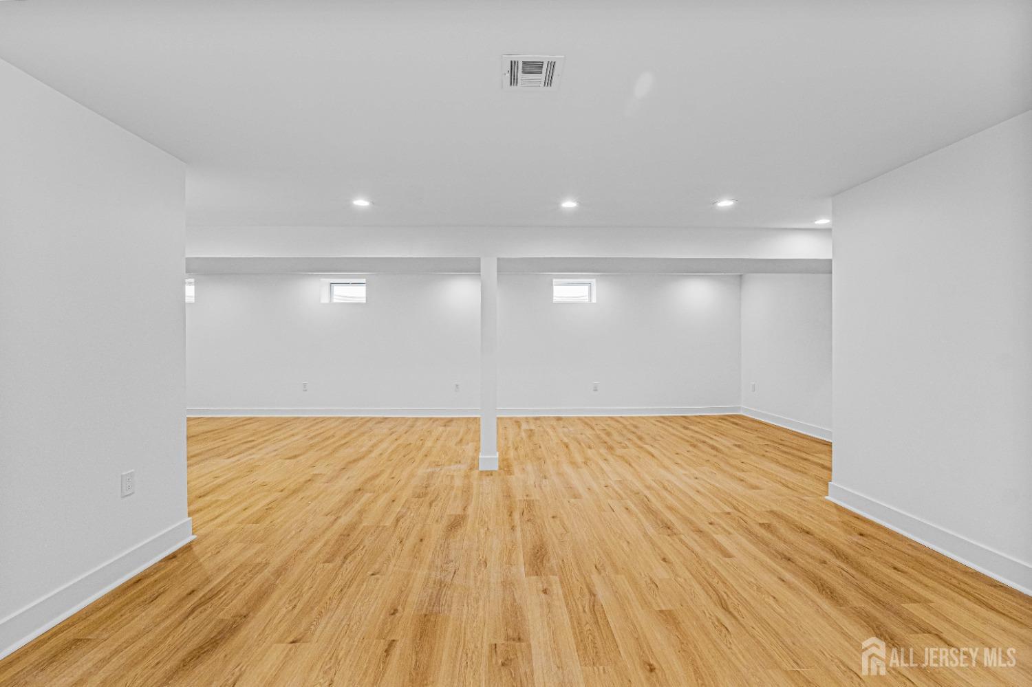21 N Shore Boulevard, Helmetta, New Jersey image 33
