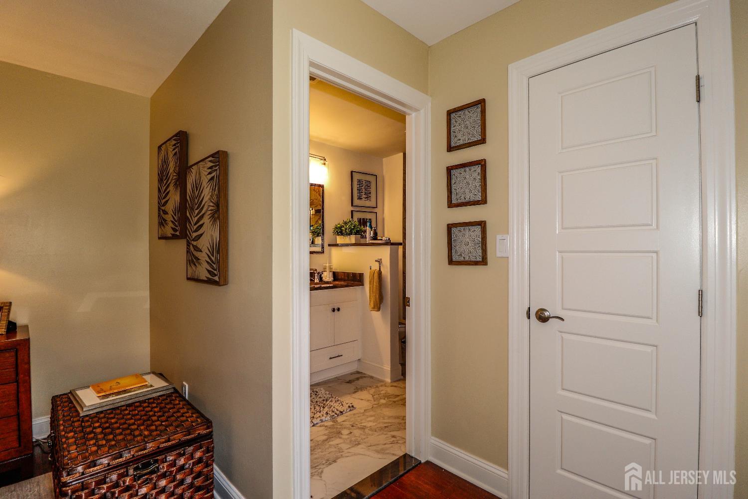 22 Carriage Place, Edison, New Jersey image 21