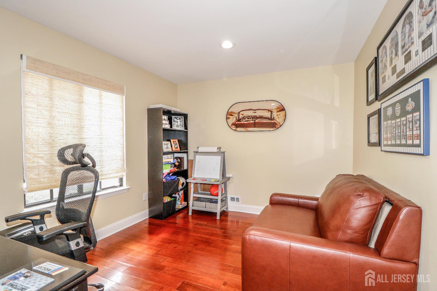22 Carriage Place, Edison, New Jersey image 9