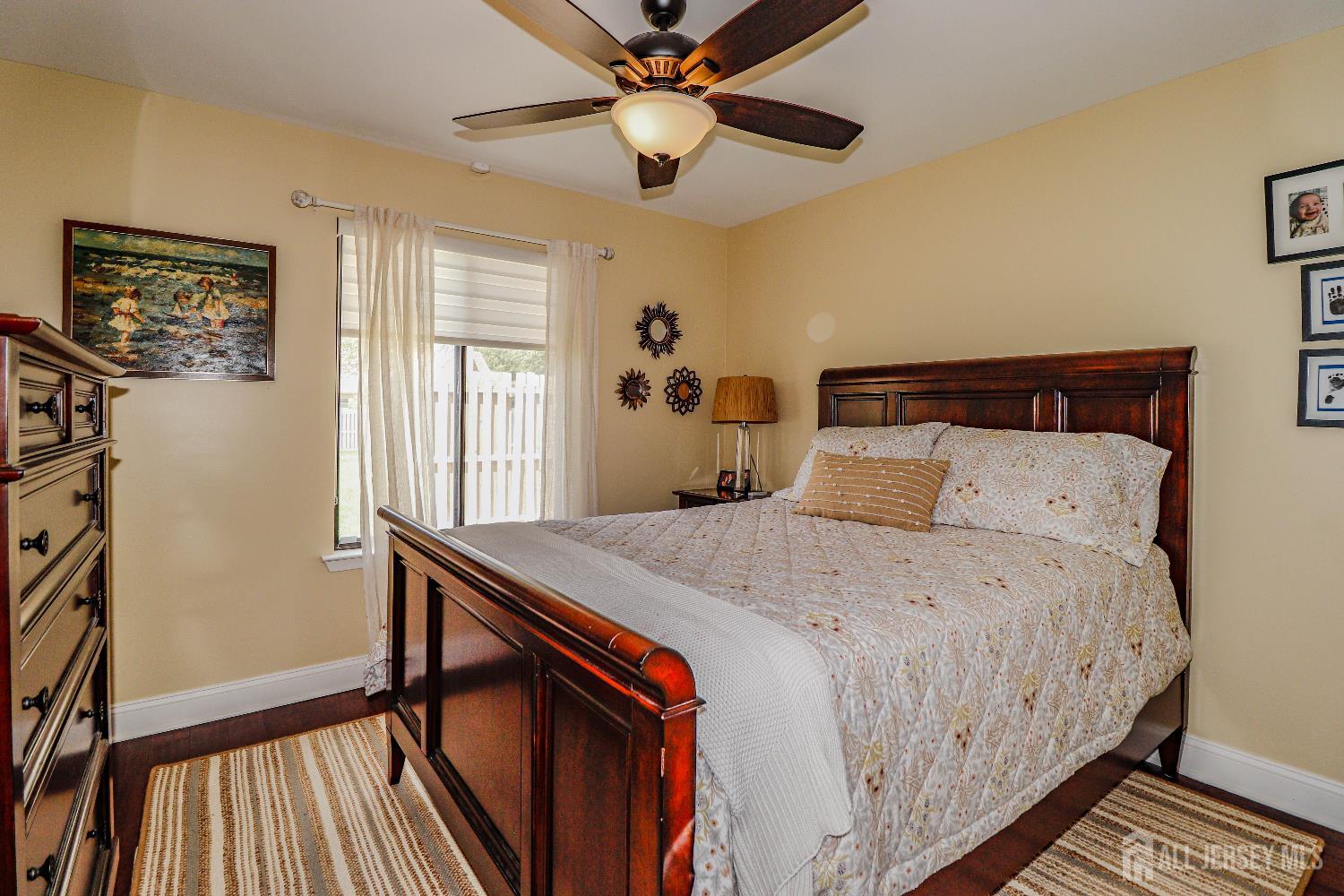 22 Carriage Place, Edison, New Jersey image 26