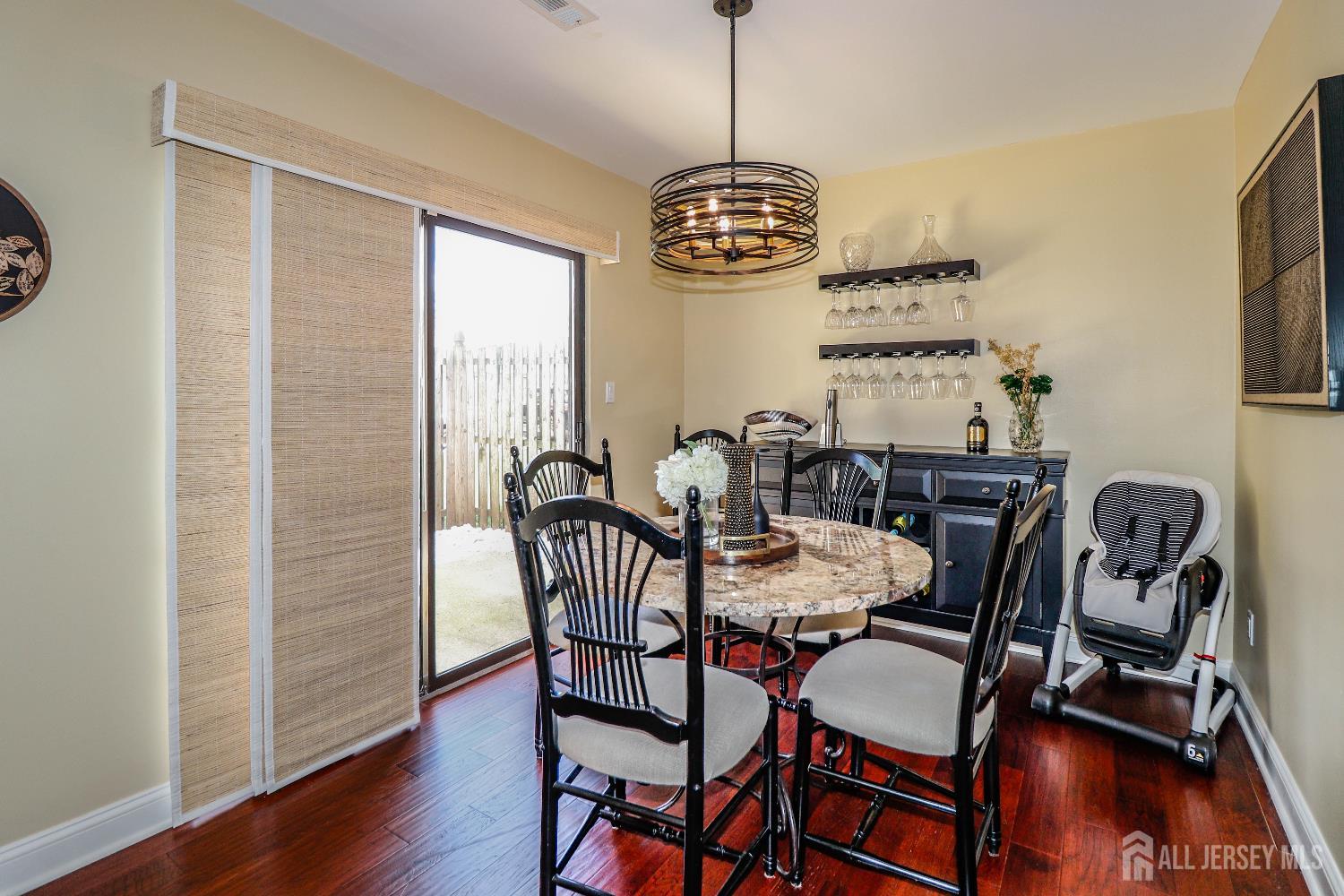 22 Carriage Place, Edison, New Jersey image 10