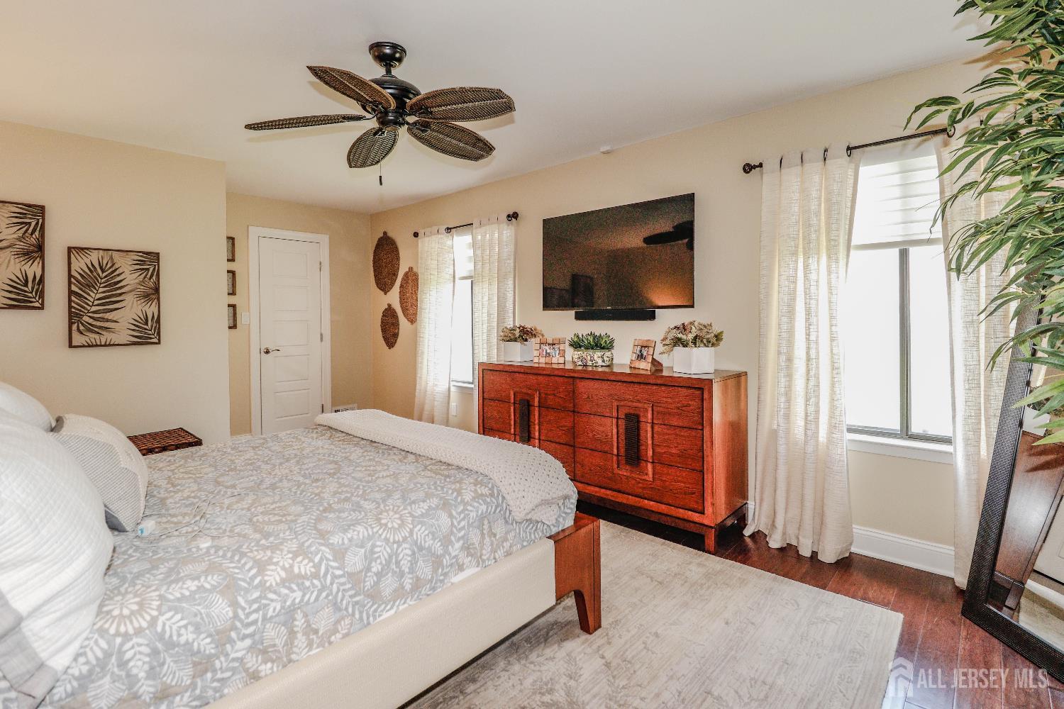 22 Carriage Place, Edison, New Jersey image 20