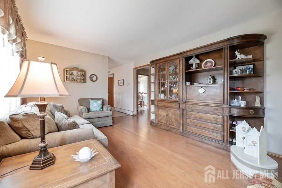 53 Cedar Terrace, Sayreville, New Jersey image 4