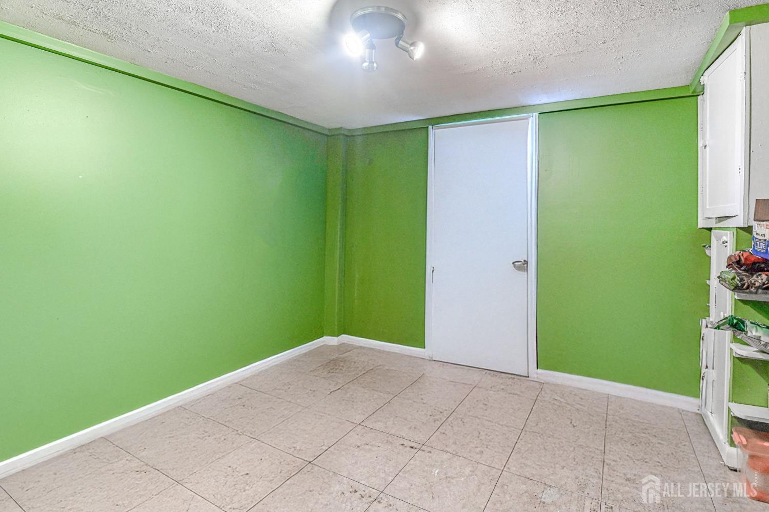 2 Bradley Drive, Edison, New Jersey image 20