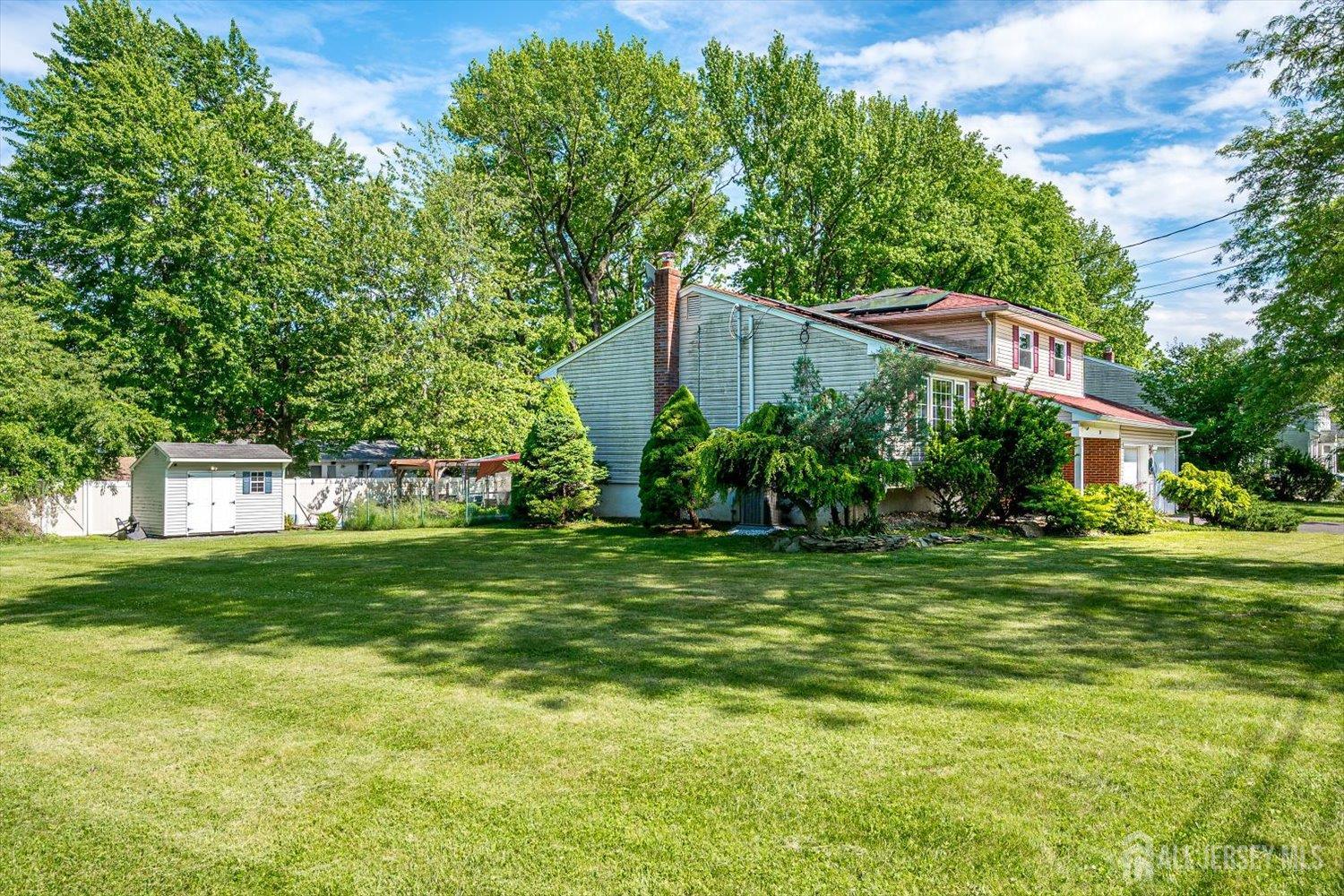 10 Falcon Drive