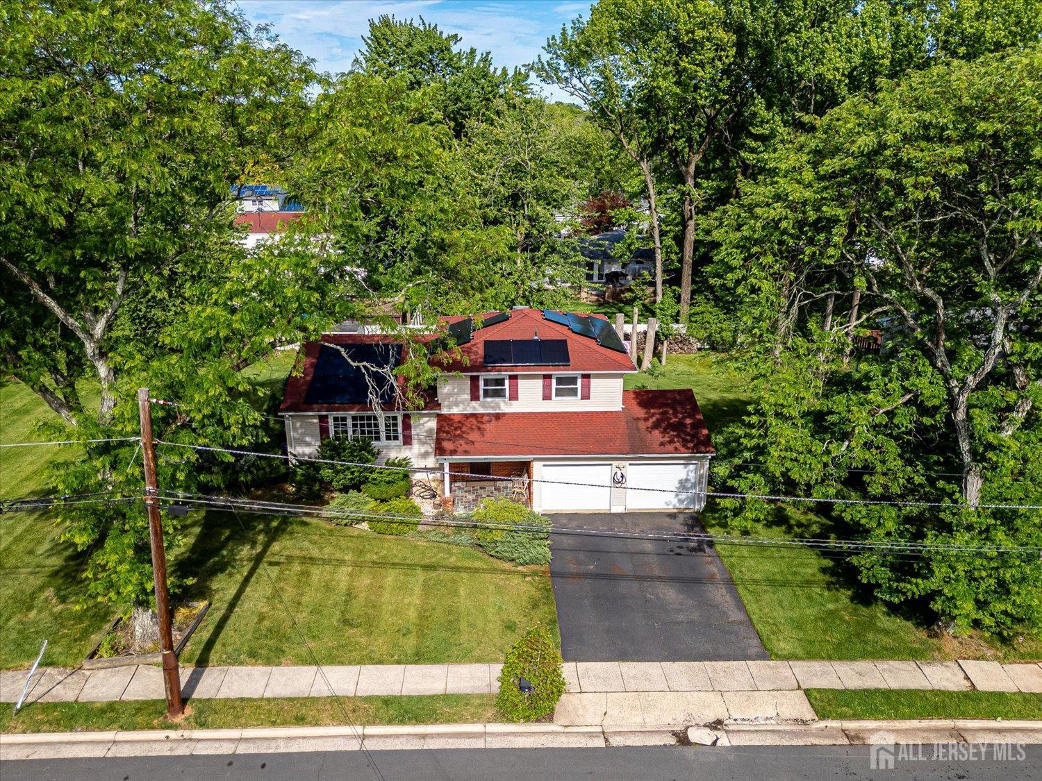 10 Falcon Drive