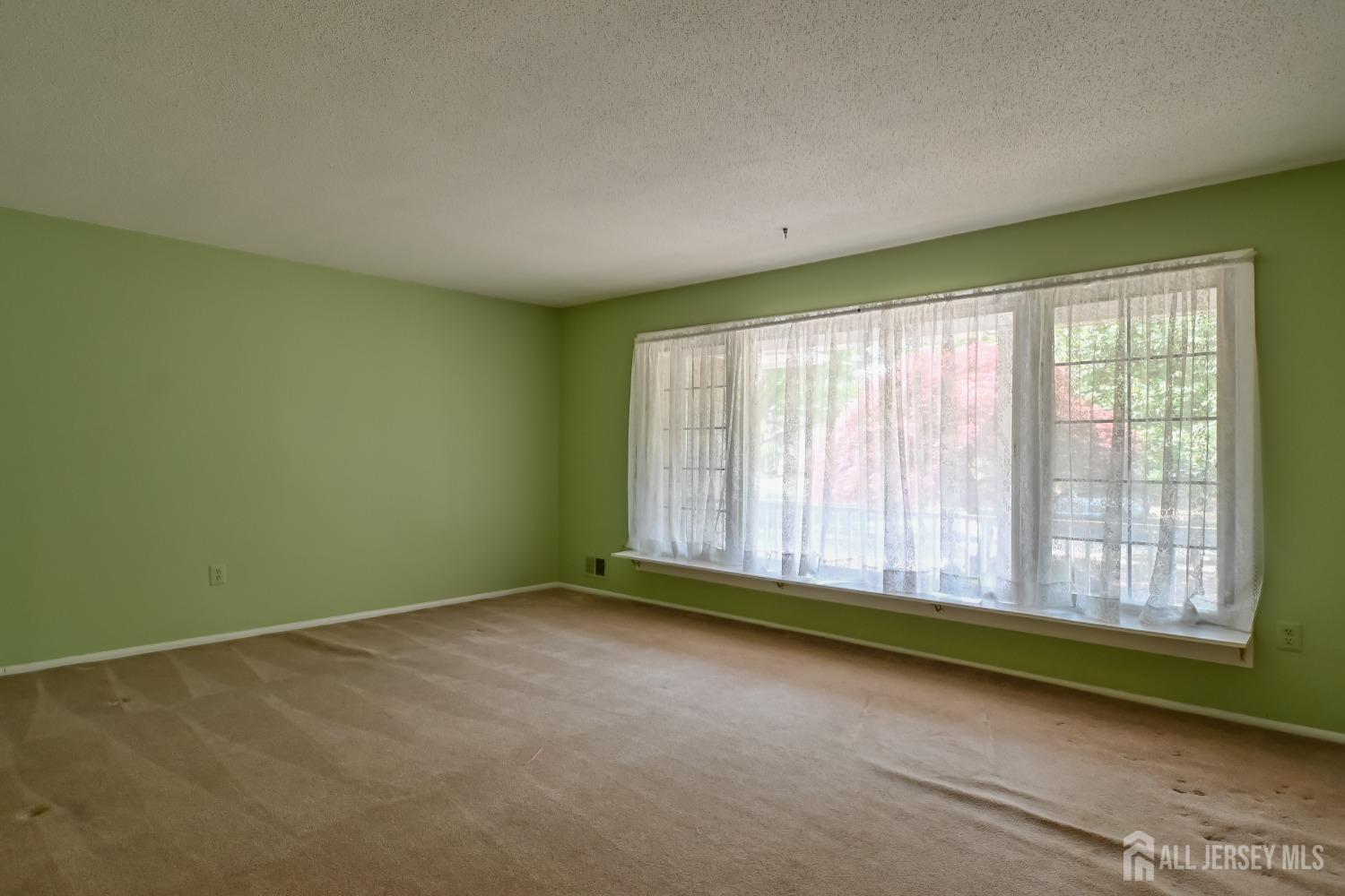 9 Wood Lake Drive, Piscataway, New Jersey image 8