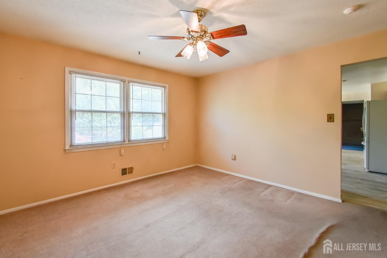 9 Wood Lake Drive, Piscataway, New Jersey image 27