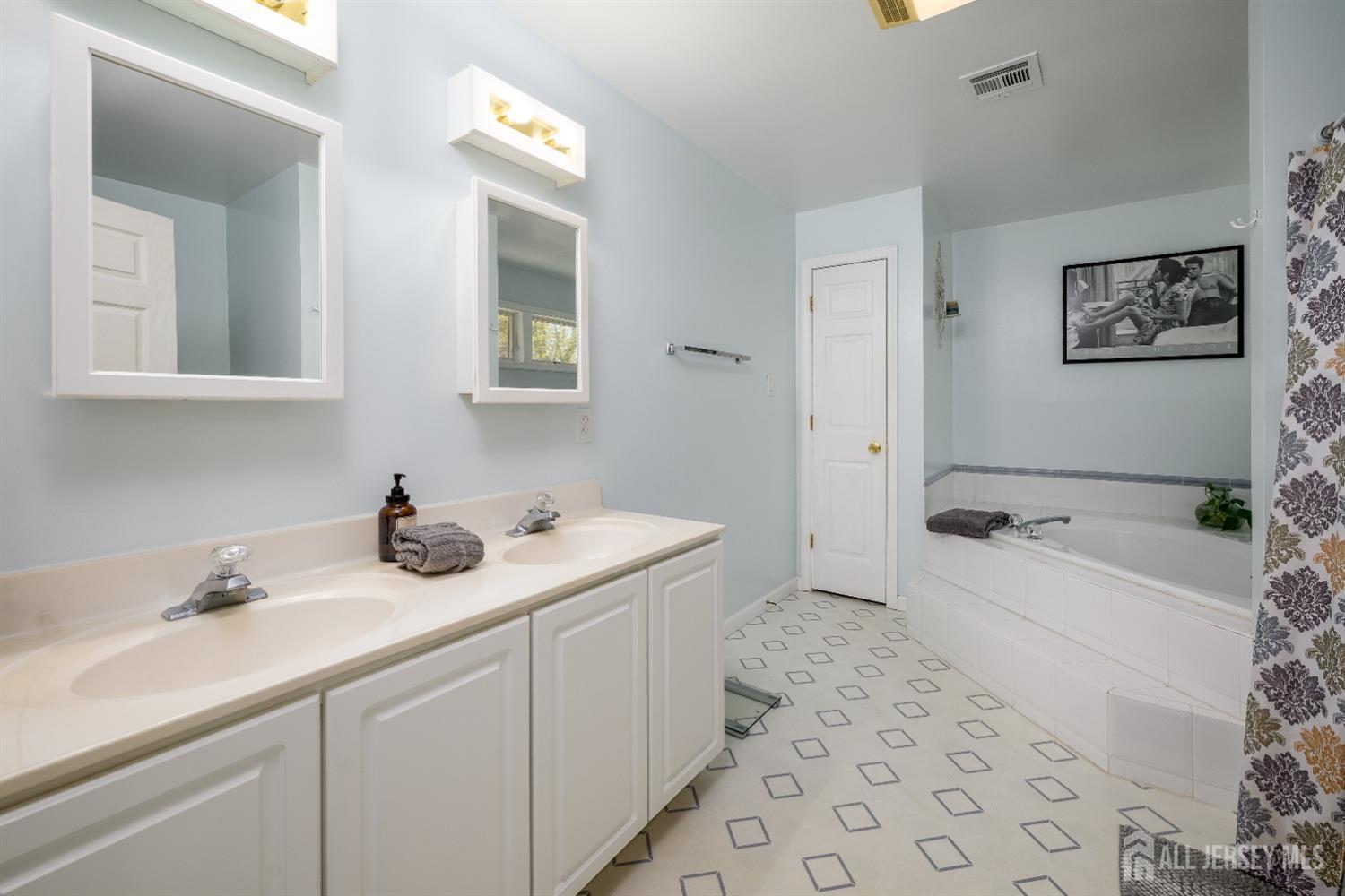 2-A Lake Avenue, Helmetta, New Jersey image 13