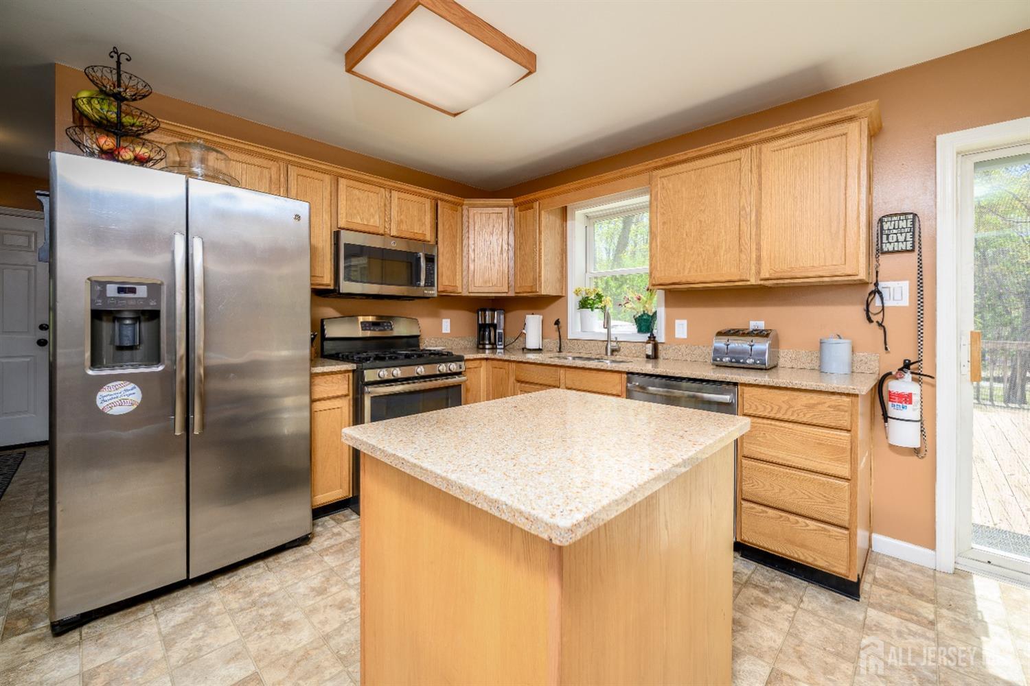 2-A Lake Avenue, Helmetta, New Jersey image 8
